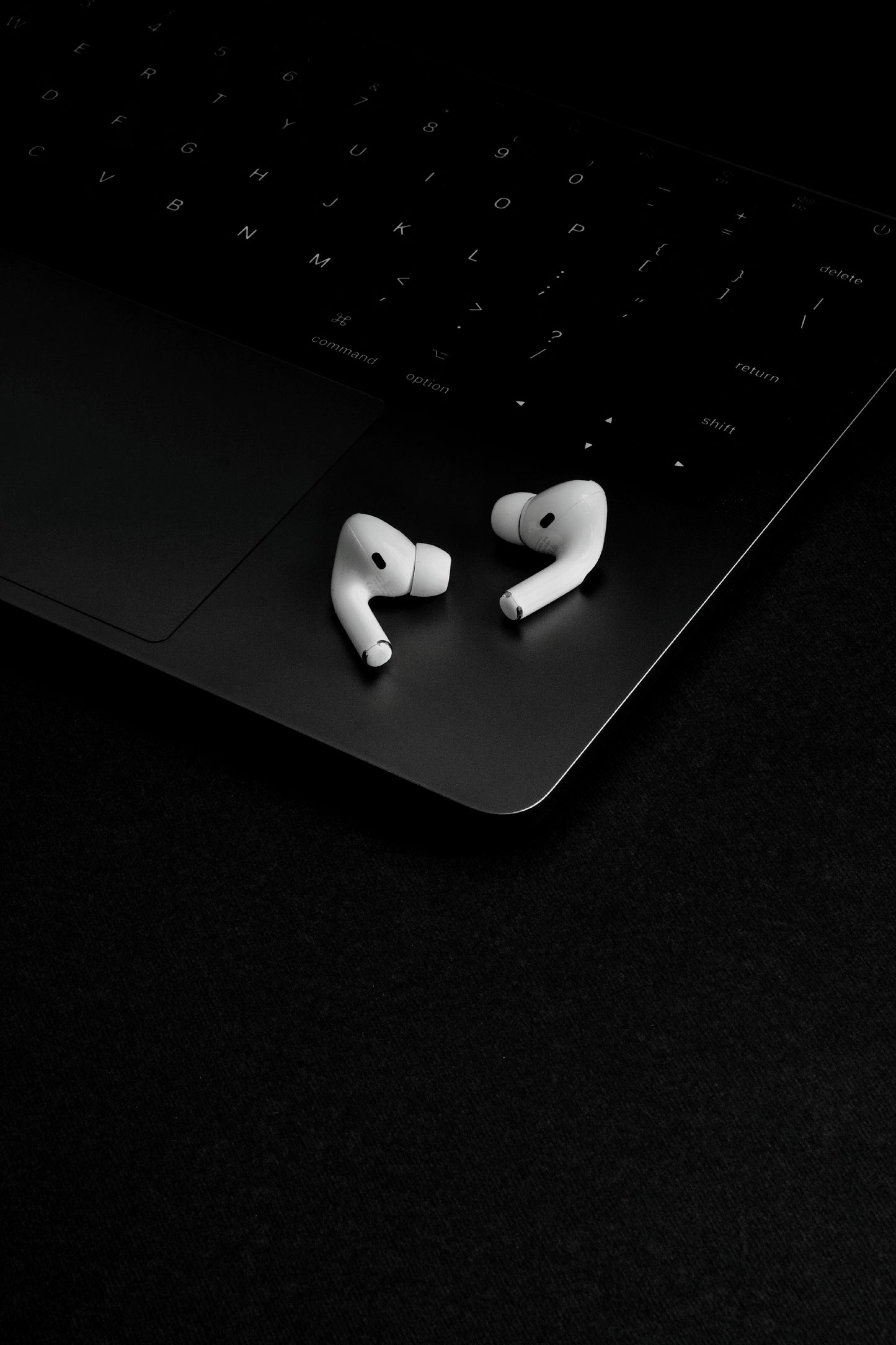 Air Pods Pro (Gen 4)